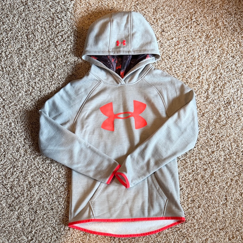 Under Armour Kids Hoodie - Size YM